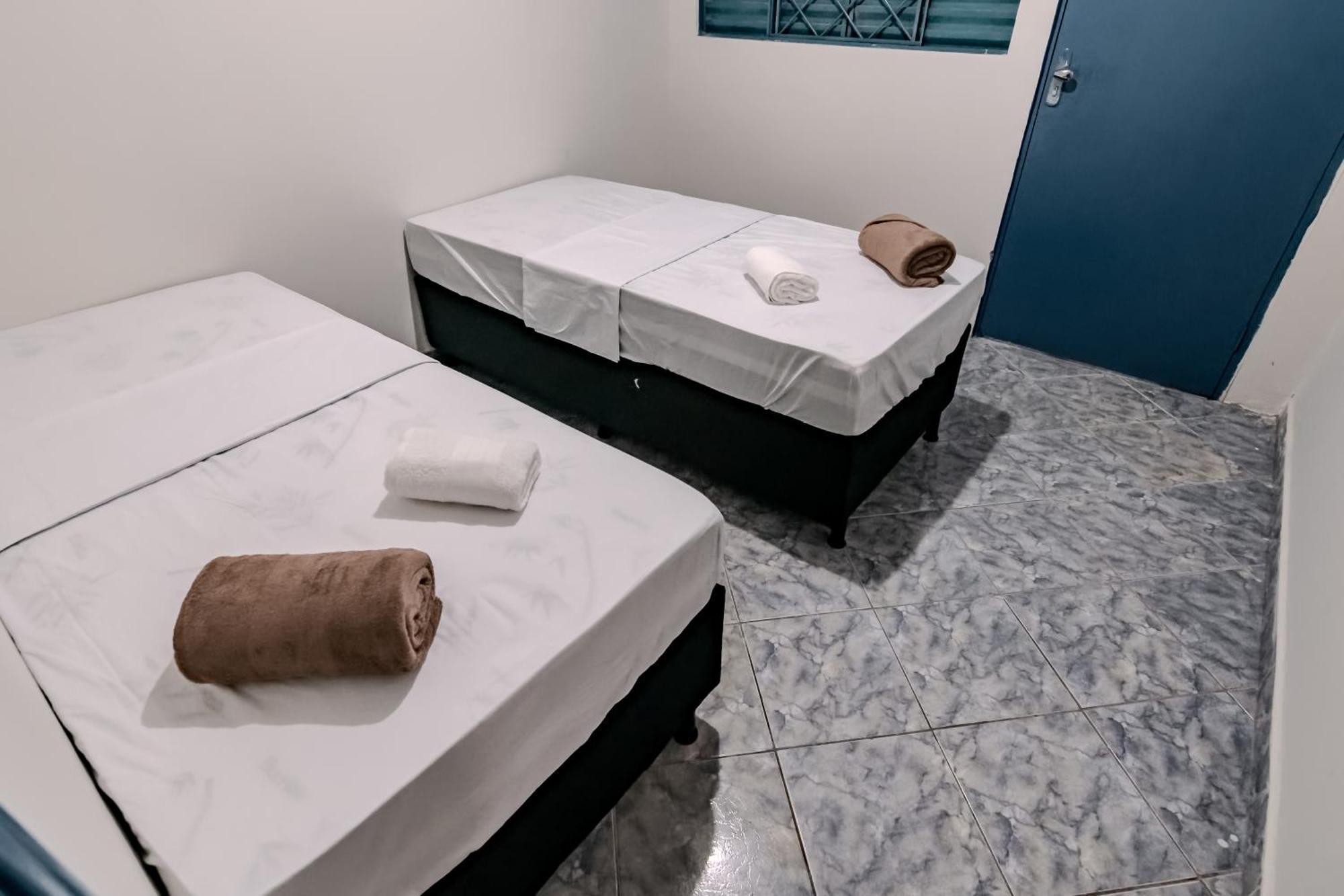 Pousada Roosevelt Quarto 03 - Pousada Central Prox Rodoviaria E Dist Industrial Otel Uberlândia Dış mekan fotoğraf