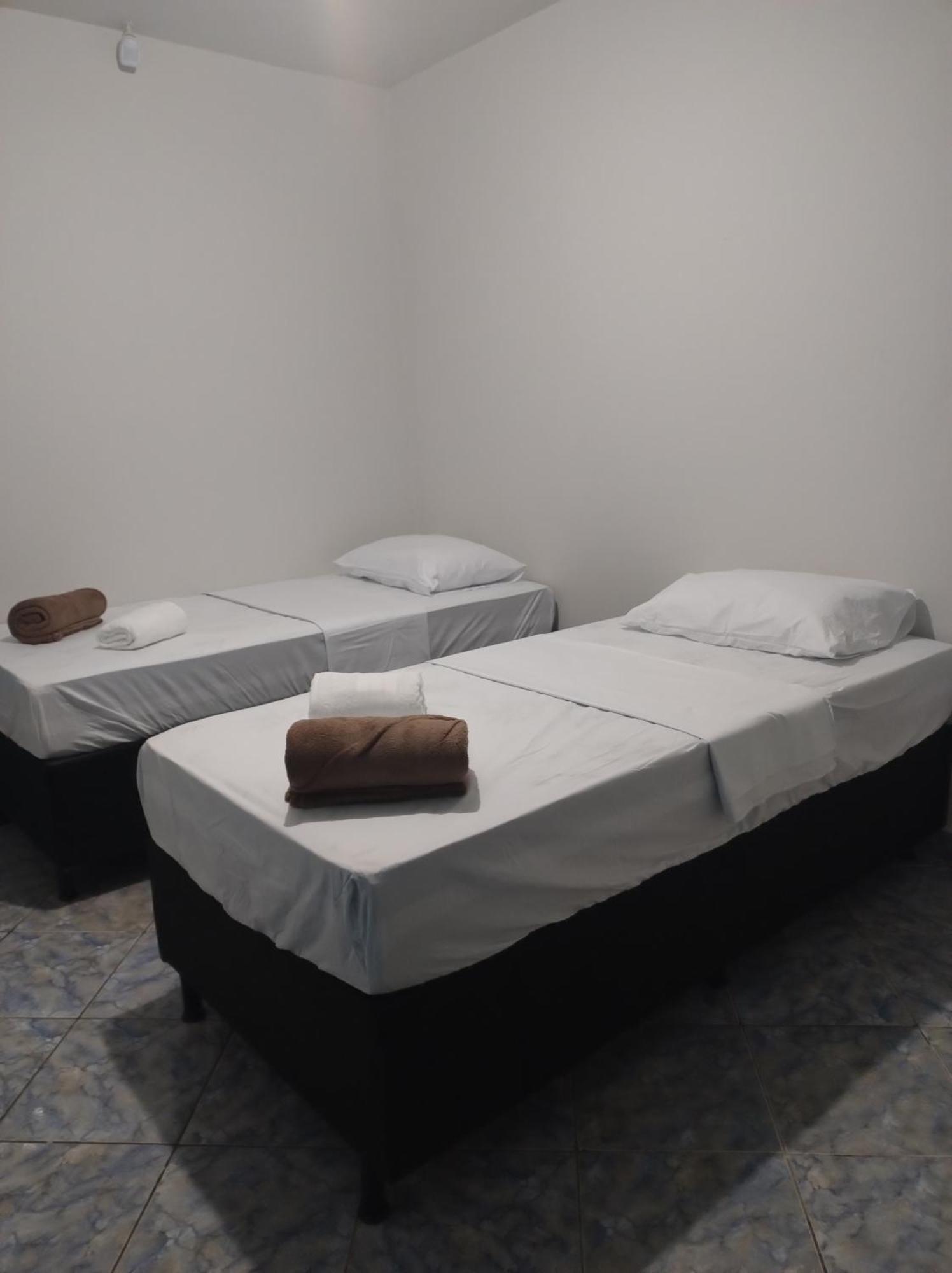 Pousada Roosevelt Quarto 03 - Pousada Central Prox Rodoviaria E Dist Industrial Otel Uberlândia Dış mekan fotoğraf